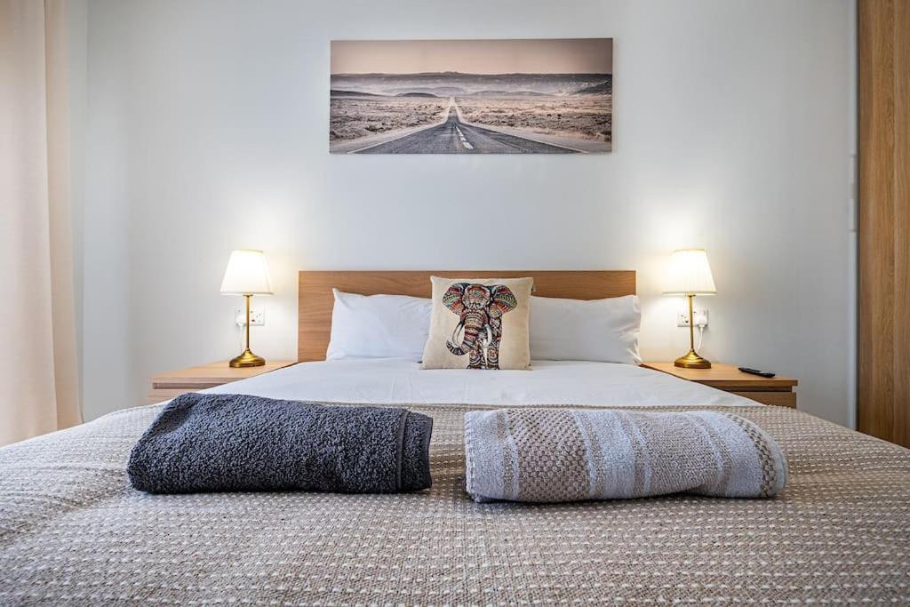 Reading 2-Bed Apartment & Parking Esterno foto